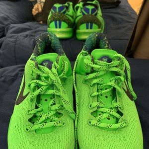 Nike Kobe Superhero Shoes size 4Y Used